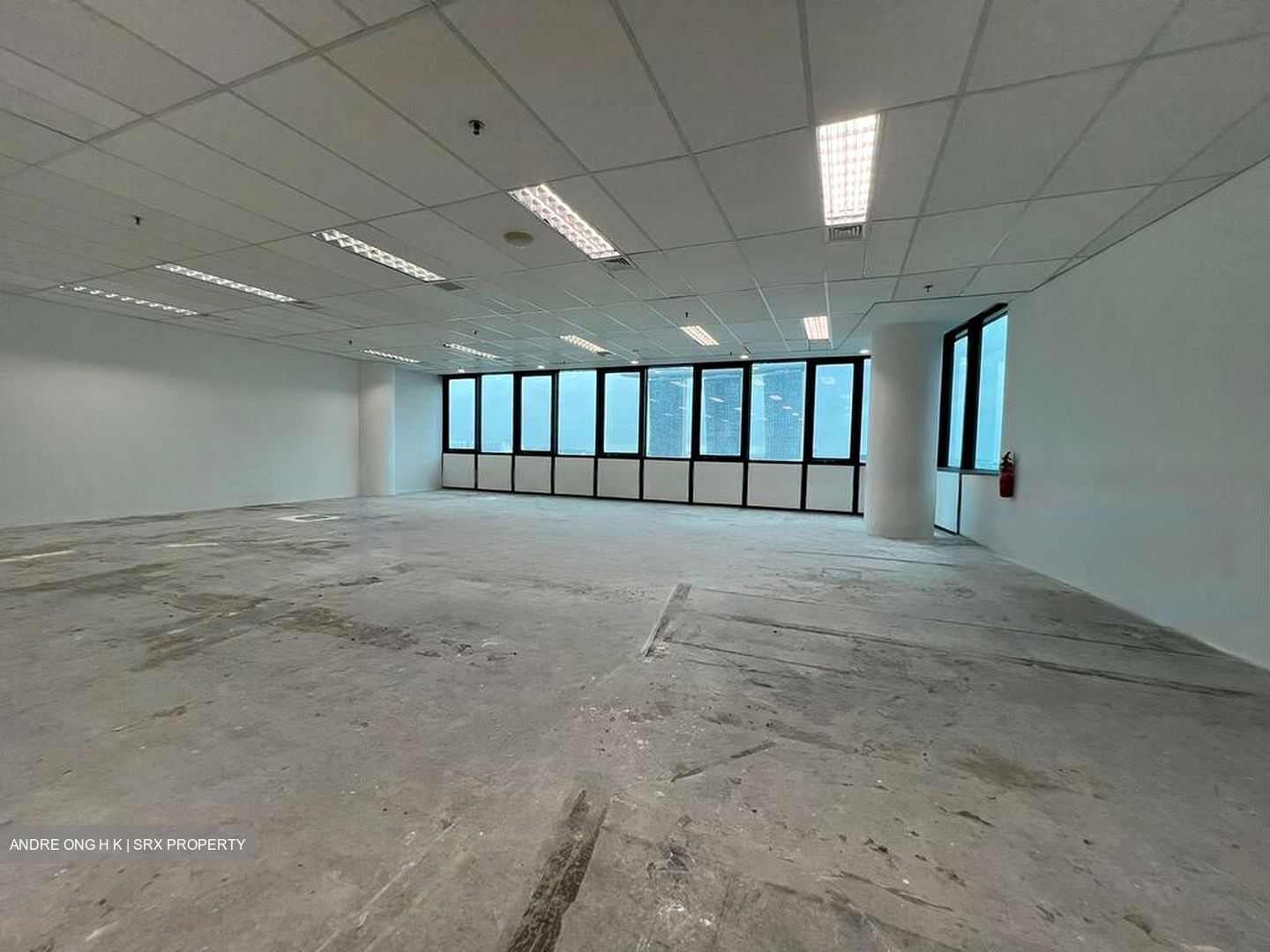 Tung Centre (D1), Office #460169551